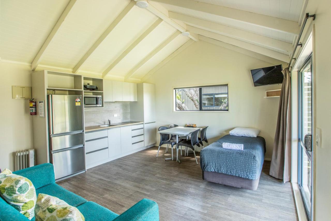 Отель Camp Waipu Cove Экстерьер фото