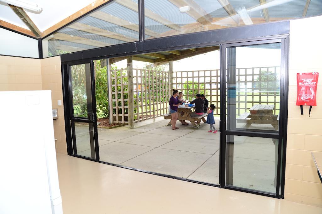 Отель Camp Waipu Cove Экстерьер фото
