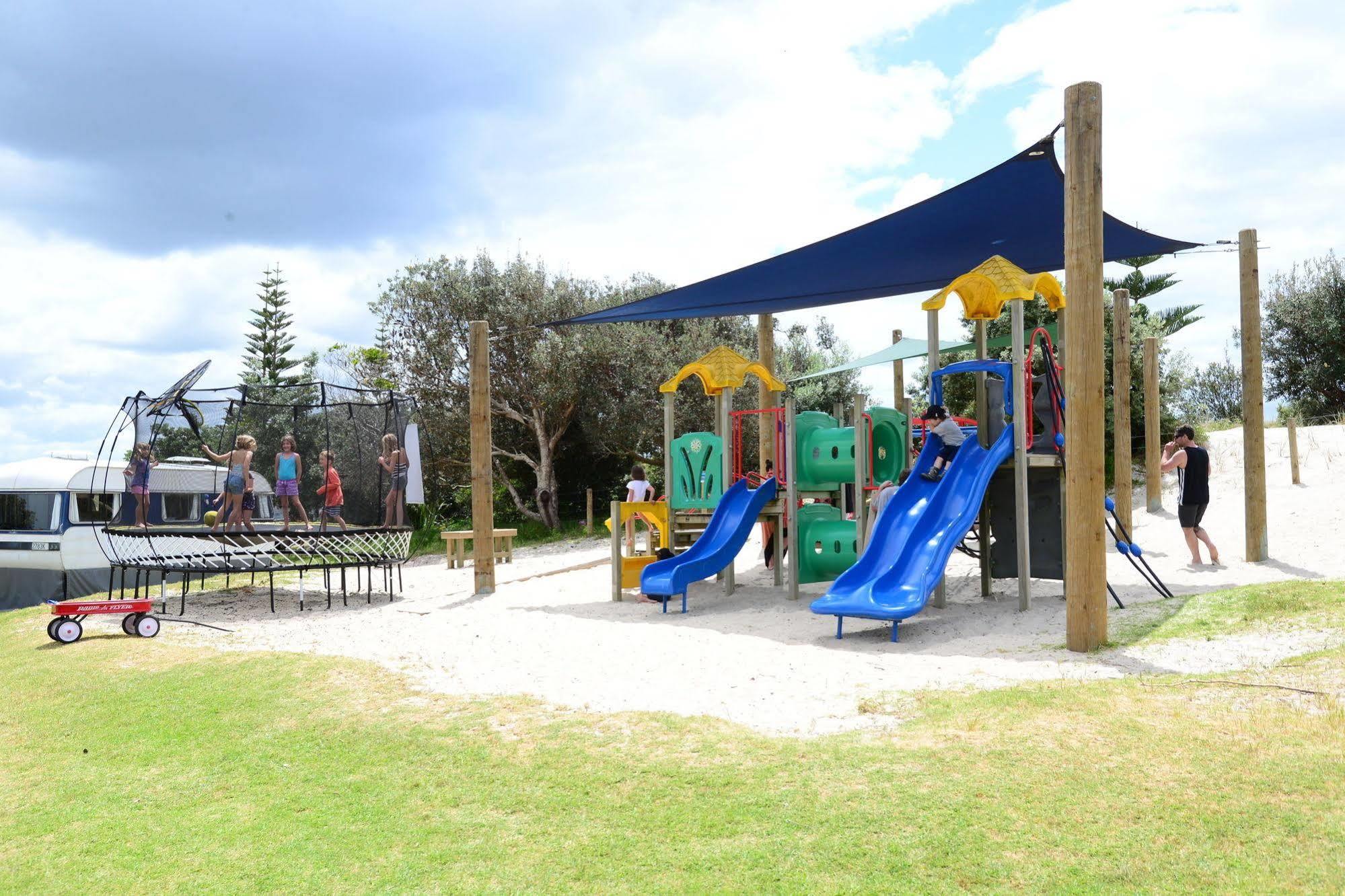 Отель Camp Waipu Cove Экстерьер фото